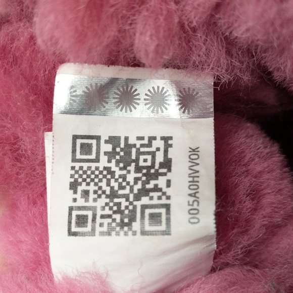 UGG Pink Bailey Bow Boots - Picture 12 of 13